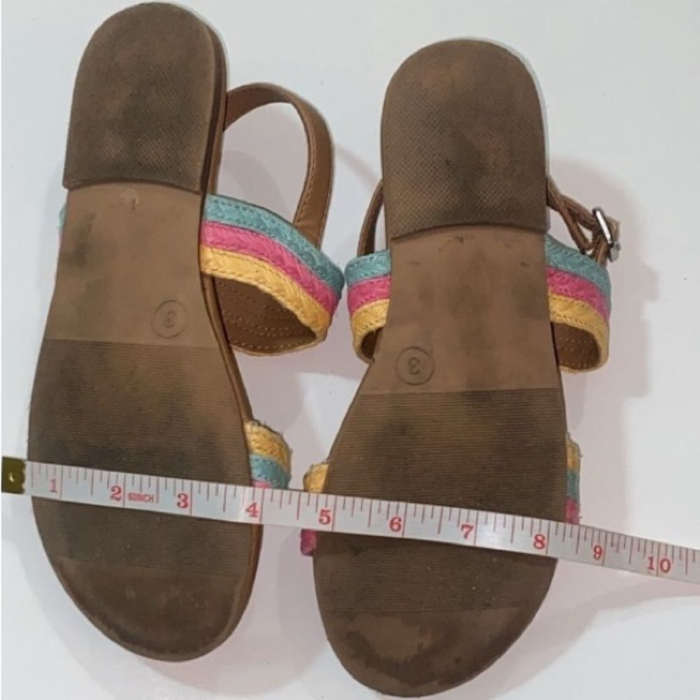 10/$50 Cat & Jack Colorful Wavy Strap Sandals Size 3 - Picture 5 of 6